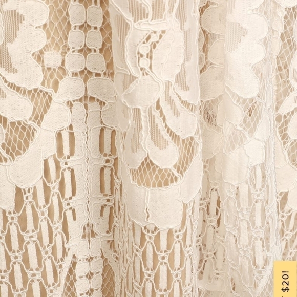 Lulu's flynn white lace maxi dress in ivory. - Picture 5 of 7